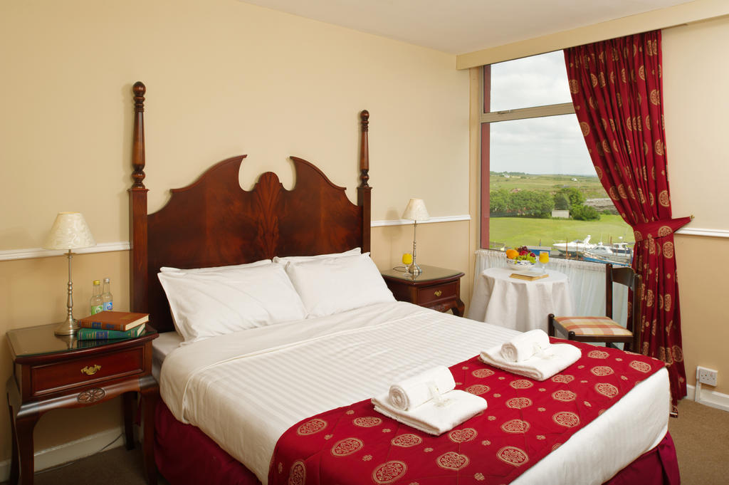 Logues Liscannor Hotel 외부 사진